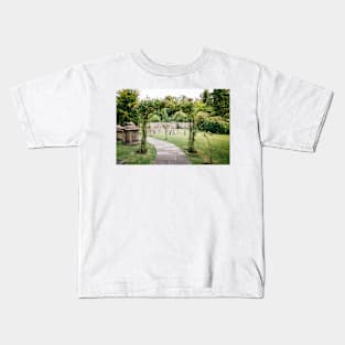 Churchyard in Bibury, The Cotswolds Kids T-Shirt